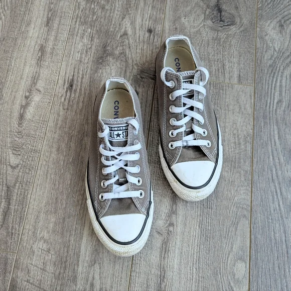 Converse Gray Low-Top Sneakers - Picture 1 of 12
